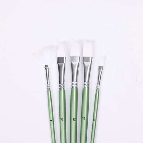 Juego de 5 brochas para óleo blancas.